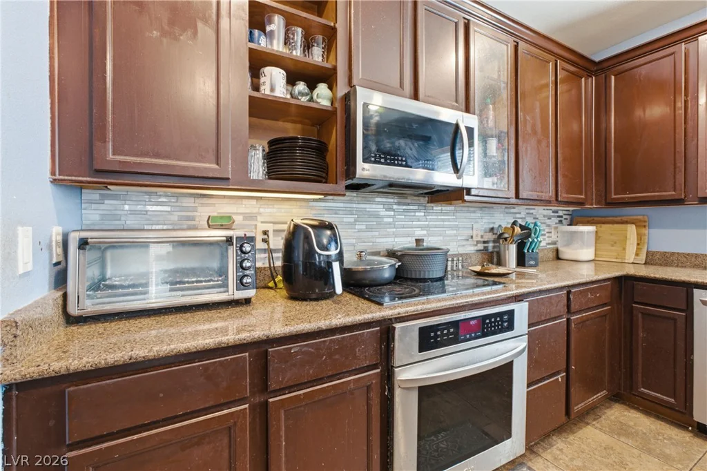 8051 Maple Park, Las Vegas, NV 89131