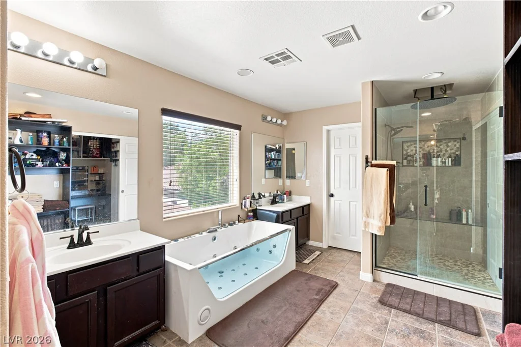 8051 Maple Park, Las Vegas, NV 89131