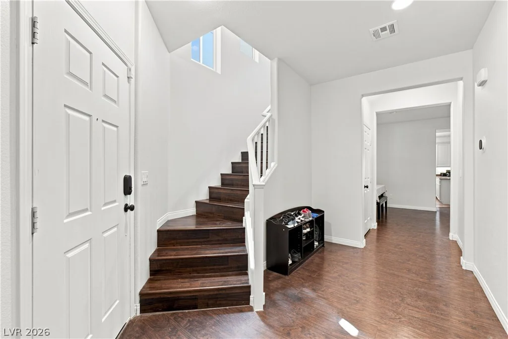 8051 Maple Park, Las Vegas, NV 89131