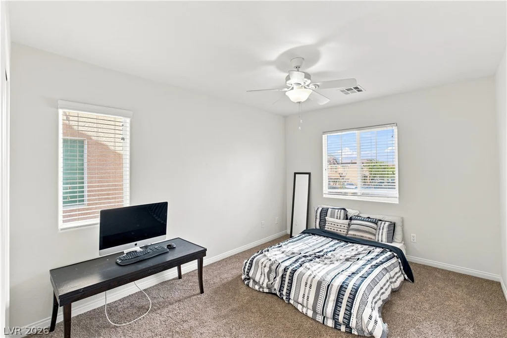 8051 Maple Park, Las Vegas, NV 89131