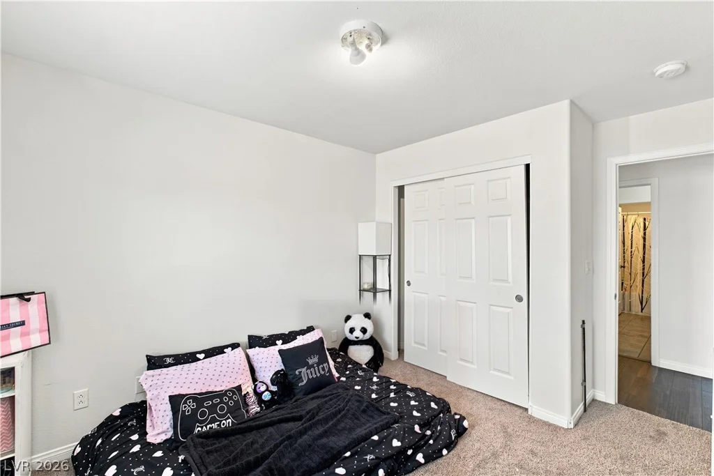 8051 Maple Park, Las Vegas, NV 89131