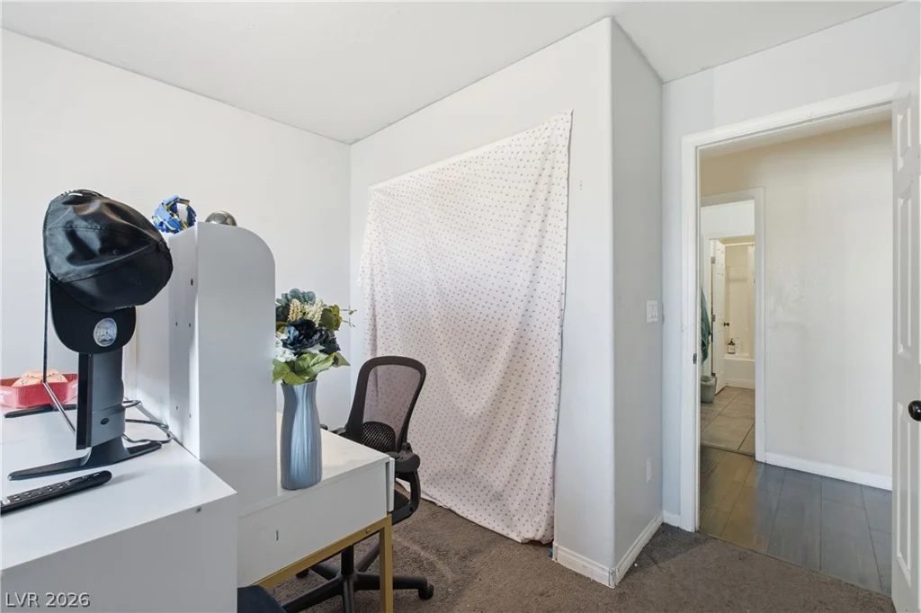 8051 Maple Park, Las Vegas, NV 89131