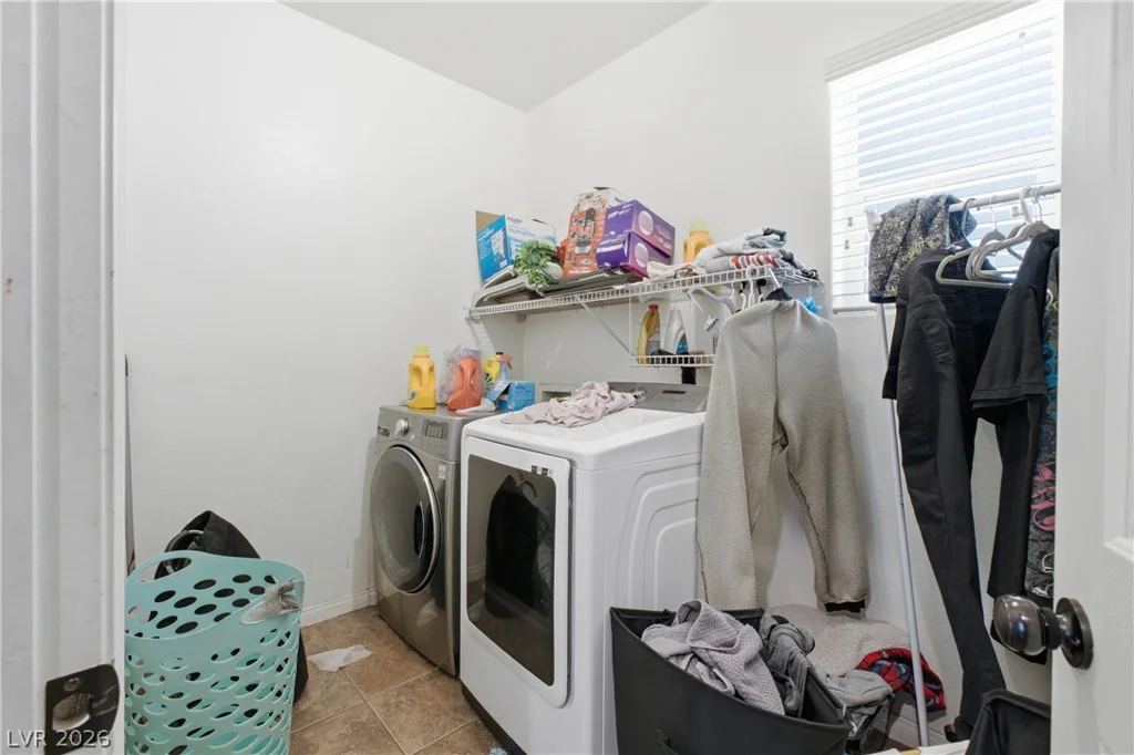 8051 Maple Park, Las Vegas, NV 89131
