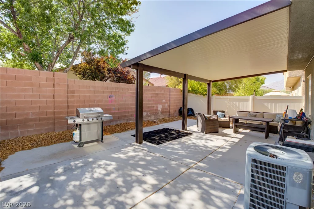 8051 Maple Park, Las Vegas, NV 89131