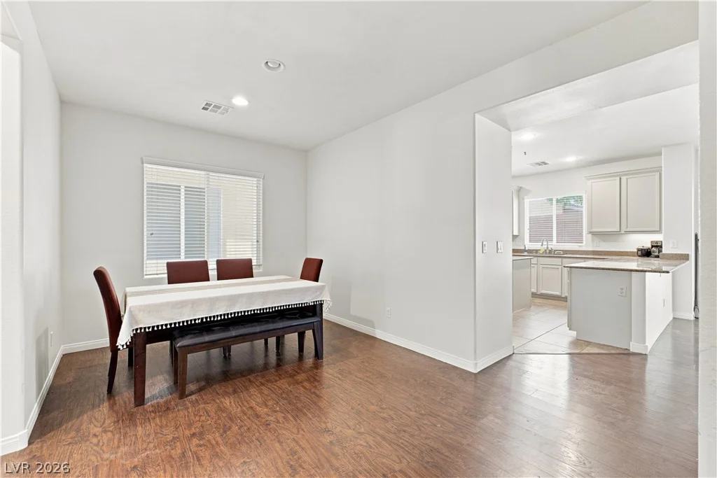 8051 Maple Park, Las Vegas, NV 89131