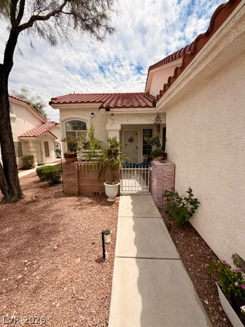 5686 Whale Watch, Las Vegas, NV 89113