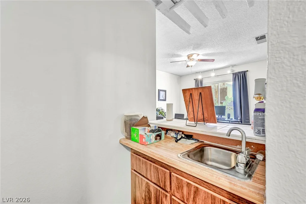 4794 Via San Andros, Las Vegas, NV 89103