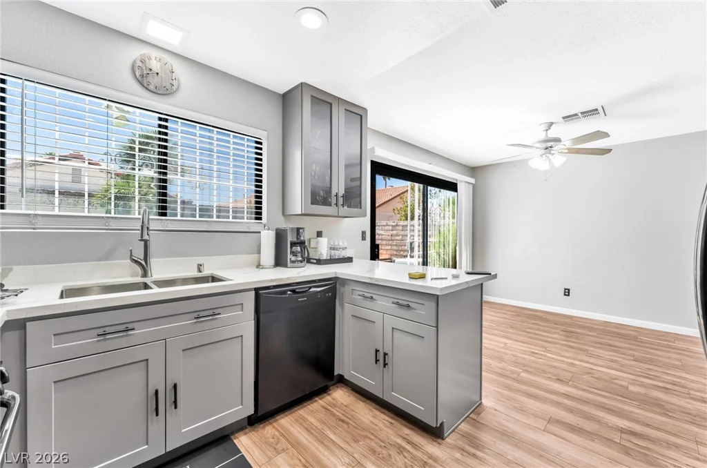 7531 Kalmalii, Las Vegas, NV 89147