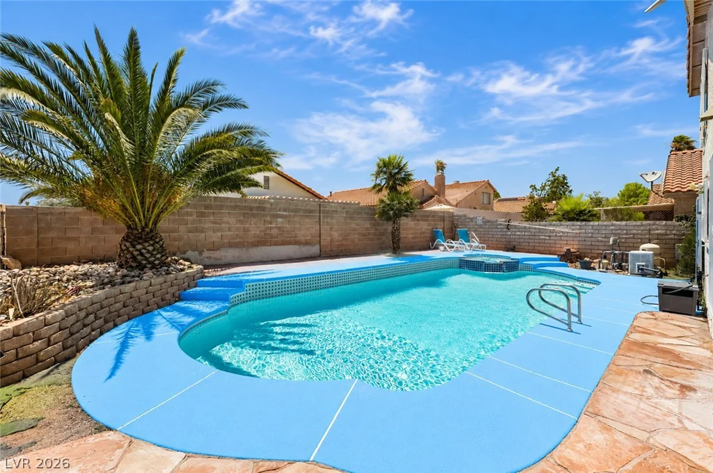 7531 Kalmalii, Las Vegas, NV 89147