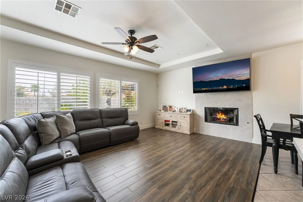 8101 Mountain Forest, Las Vegas, NV 89129