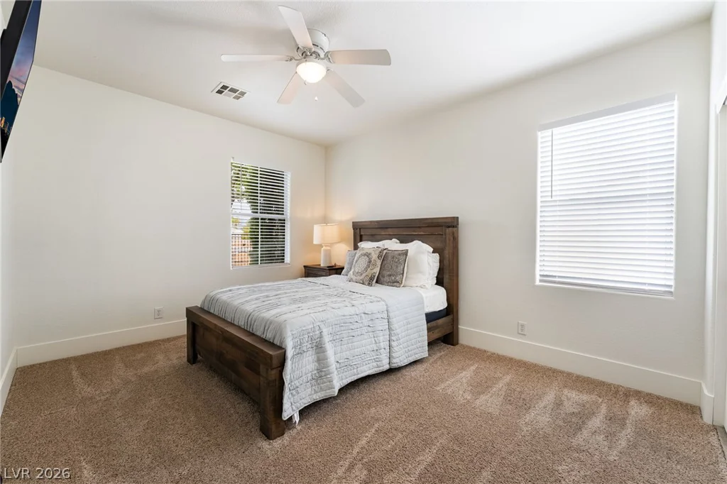 8101 Mountain Forest, Las Vegas, NV 89129