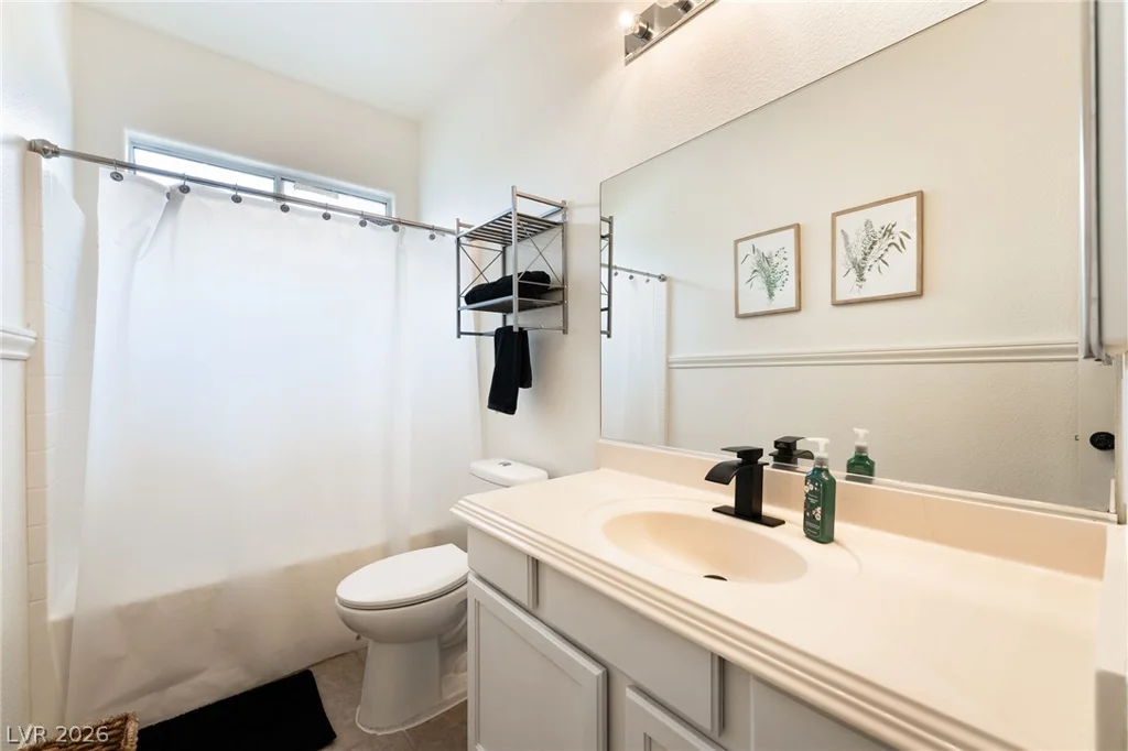8101 Mountain Forest, Las Vegas, NV 89129