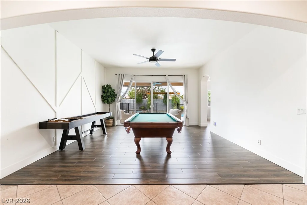 8101 Mountain Forest, Las Vegas, NV 89129