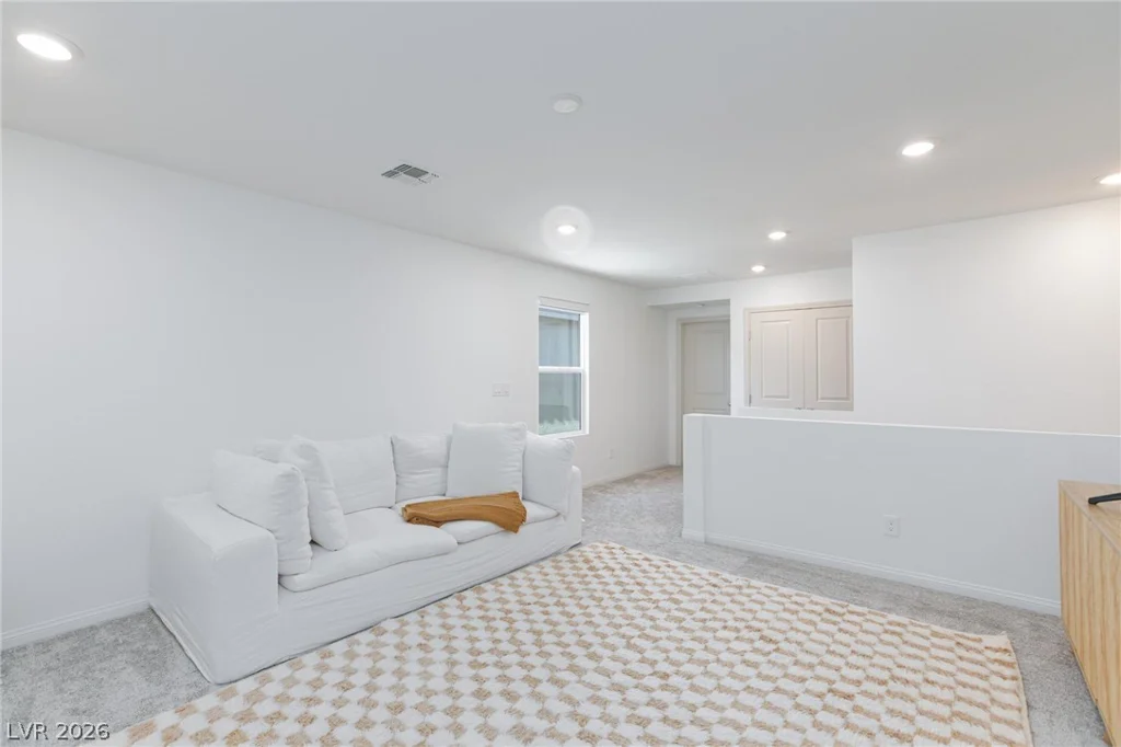 10144 Kings Amethyst, Las Vegas, NV 89141