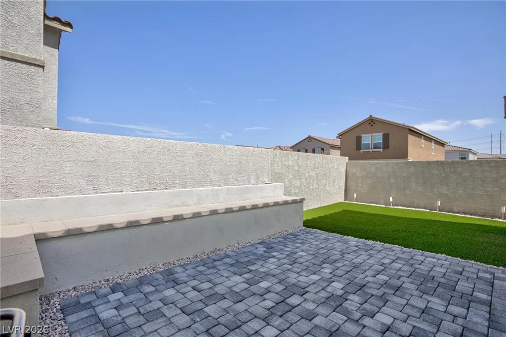10144 Kings Amethyst, Las Vegas, NV 89141