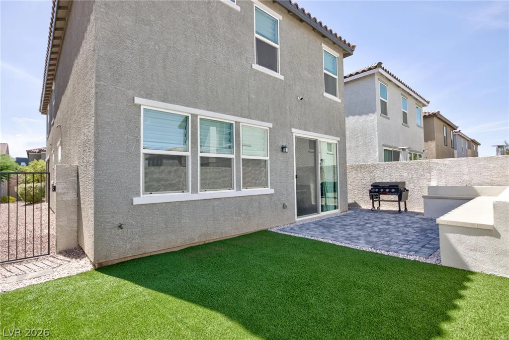 10144 Kings Amethyst, Las Vegas, NV 89141