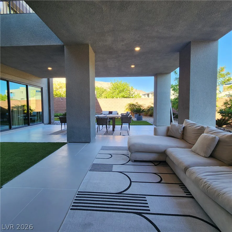 6135 Amber View, Las Vegas, NV 89135
