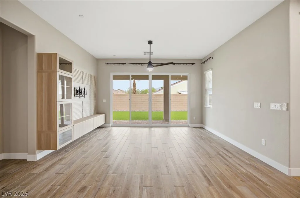 6452 Peace Dove, Las Vegas, NV 89130