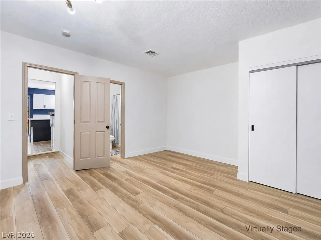 525 Zuber, Henderson, NV 89011