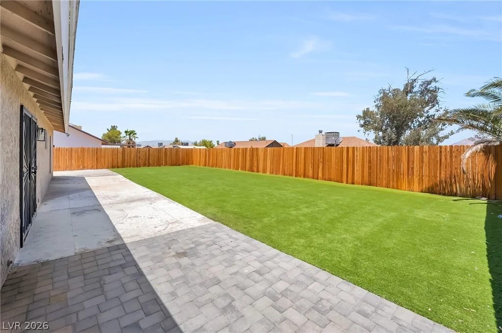 525 Zuber, Henderson, NV 89011