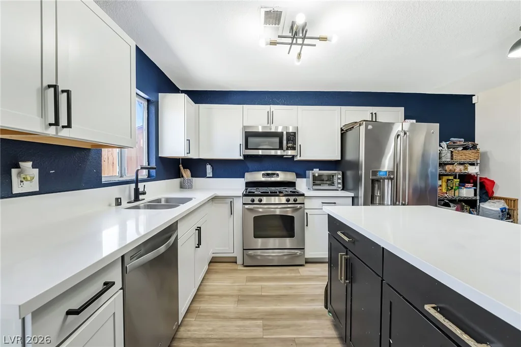 525 Zuber, Henderson, NV 89011