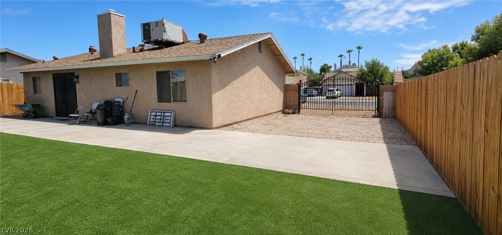 525 Zuber, Henderson, NV 89011
