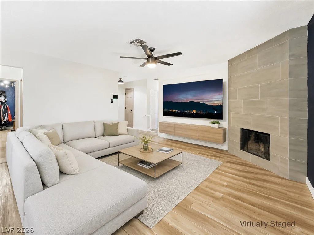 525 Zuber, Henderson, NV 89011