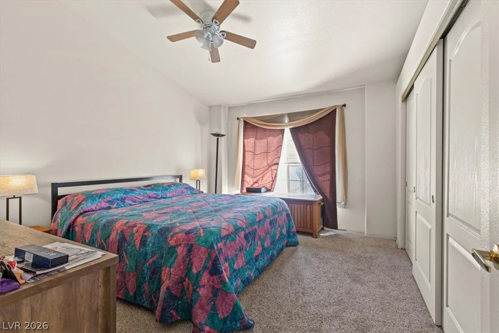 5267 Sunny Beach, Las Vegas, NV 89118
