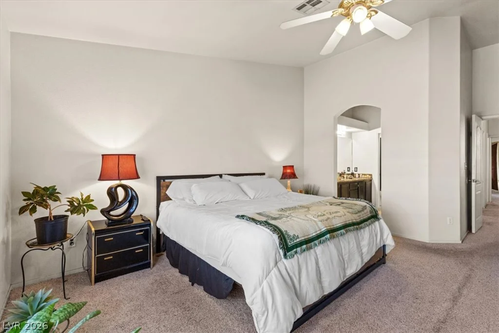 5267 Sunny Beach, Las Vegas, NV 89118