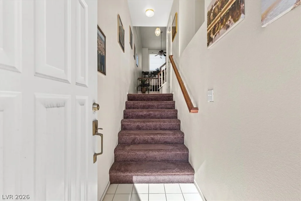 5267 Sunny Beach, Las Vegas, NV 89118