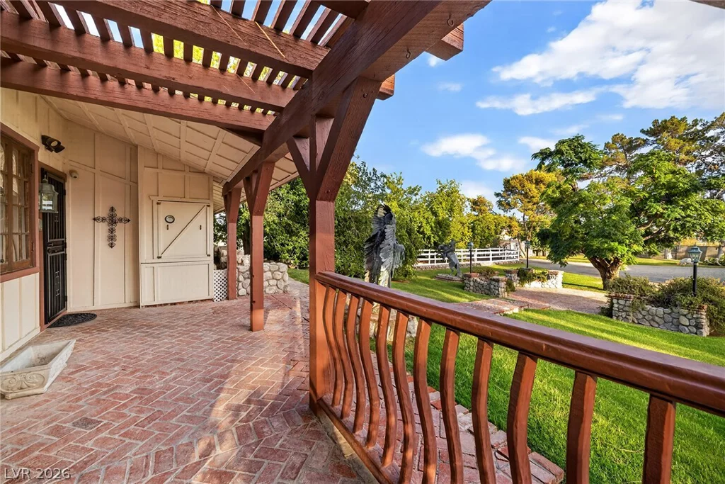 8213 Rancho Destino, Las Vegas, NV 89123