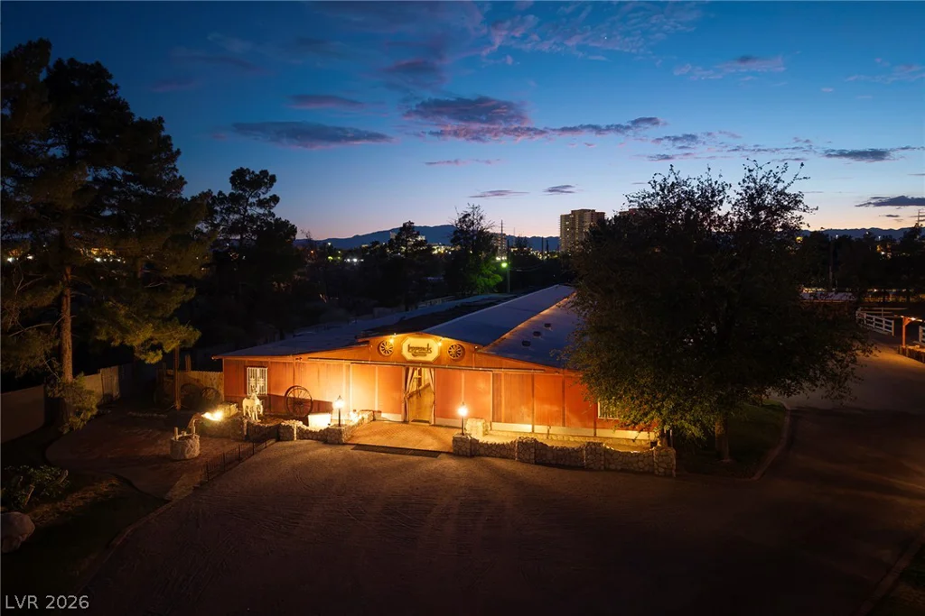 8213 Rancho Destino, Las Vegas, NV 89123