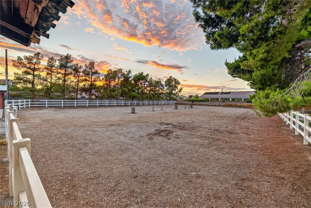 8213 Rancho Destino, Las Vegas, NV 89123