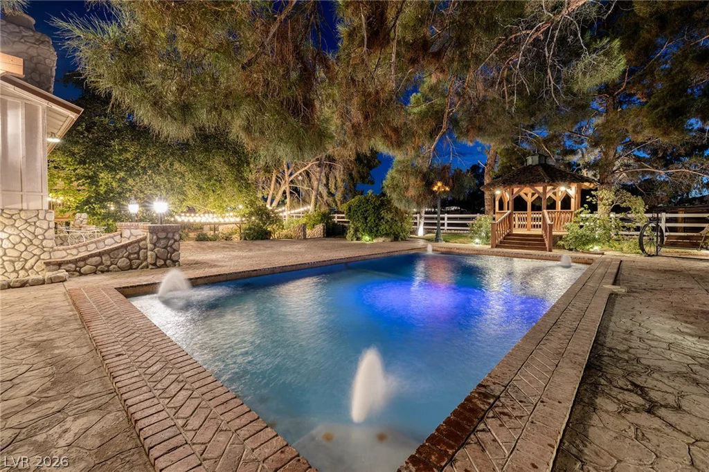 8213 Rancho Destino, Las Vegas, NV 89123