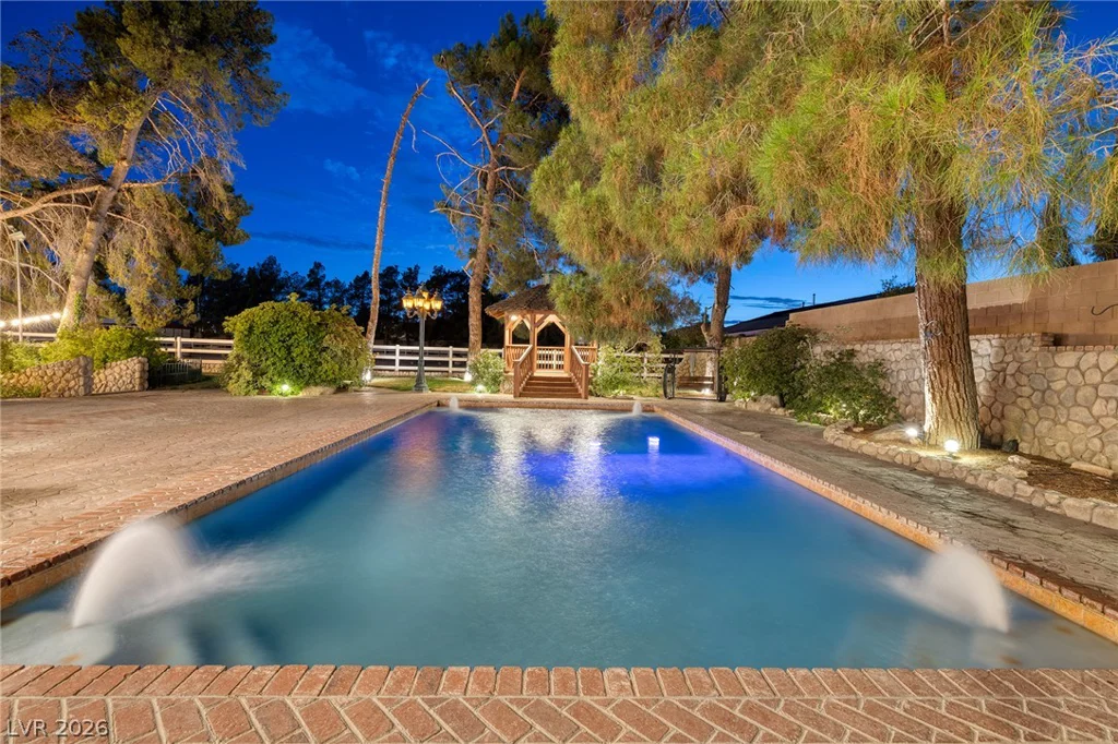 8213 Rancho Destino, Las Vegas, NV 89123