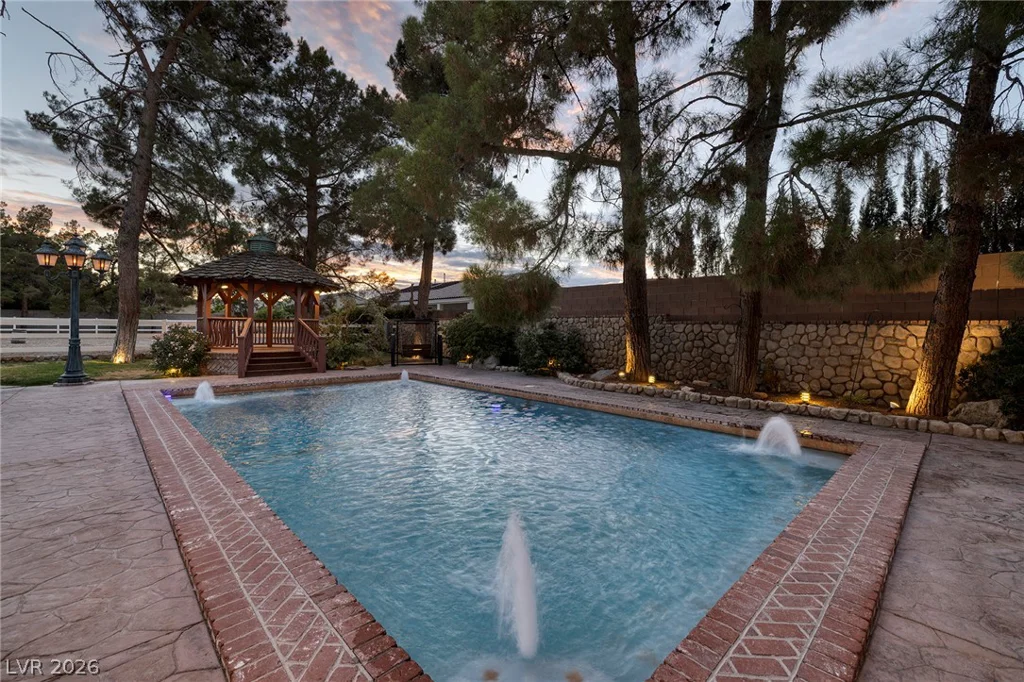 8213 Rancho Destino, Las Vegas, NV 89123