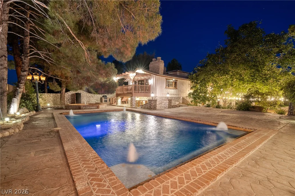 8213 Rancho Destino, Las Vegas, NV 89123
