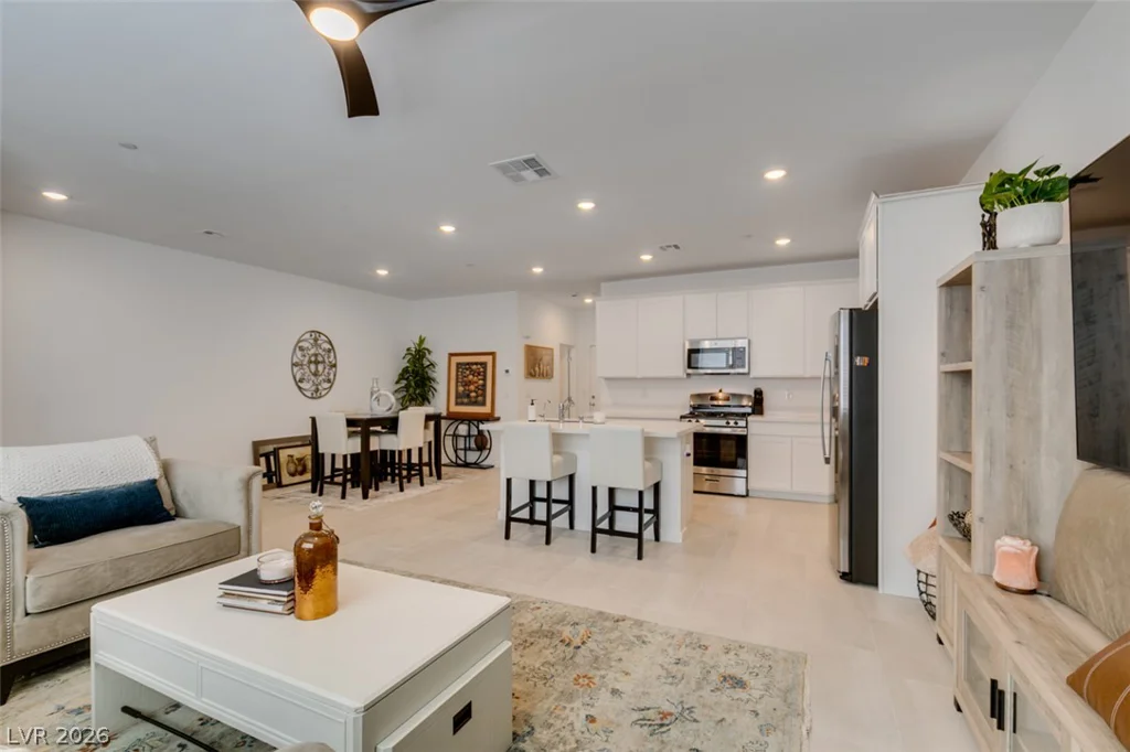 1535 Maria Crossing, Henderson, NV 89002