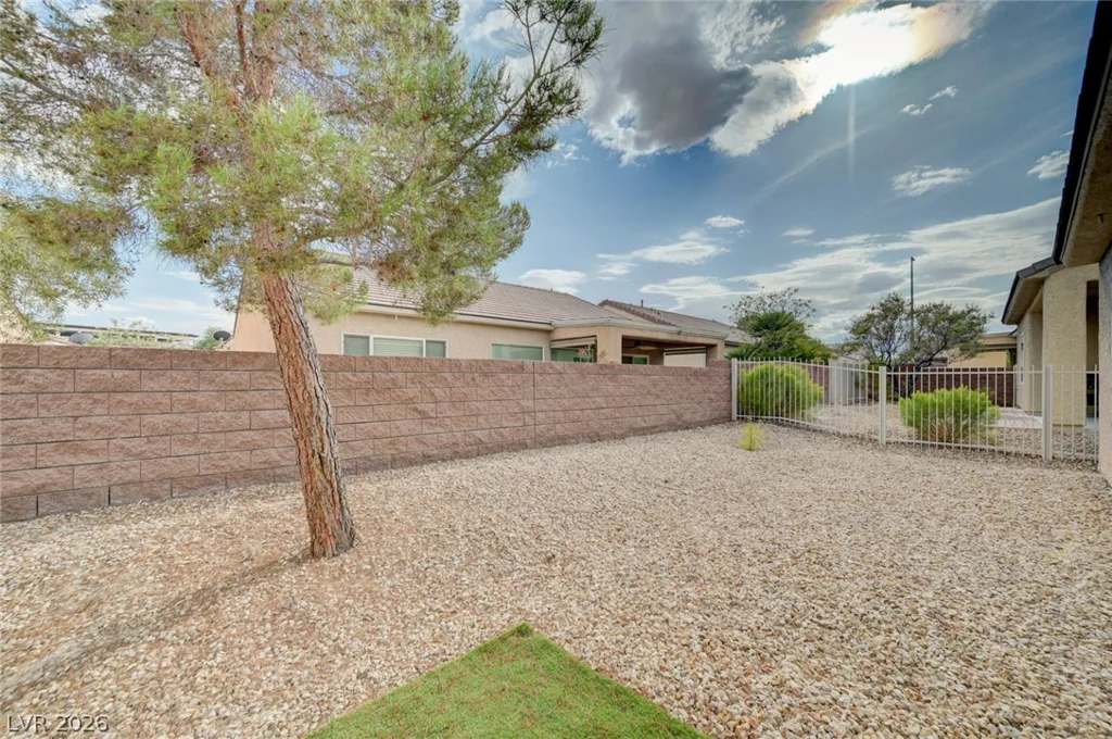 2721 Cheer Pheasant, North Las Vegas, NV 89084