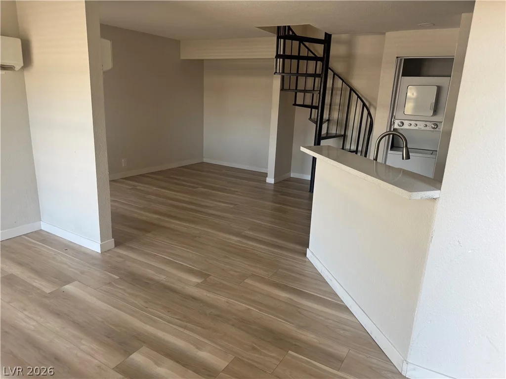 530 Elm, Las Vegas, NV 89169