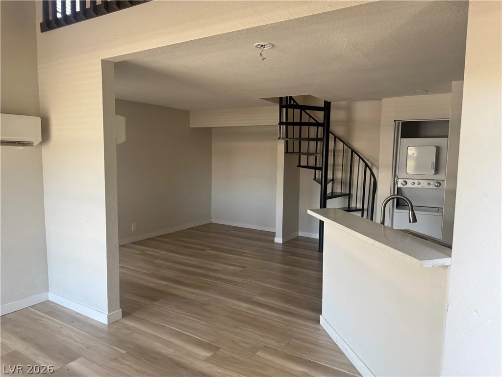 530 Elm, Las Vegas, NV 89169