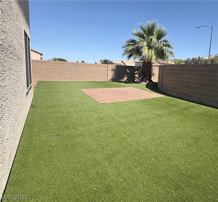 4520 Grand Rock, North Las Vegas, NV 89081