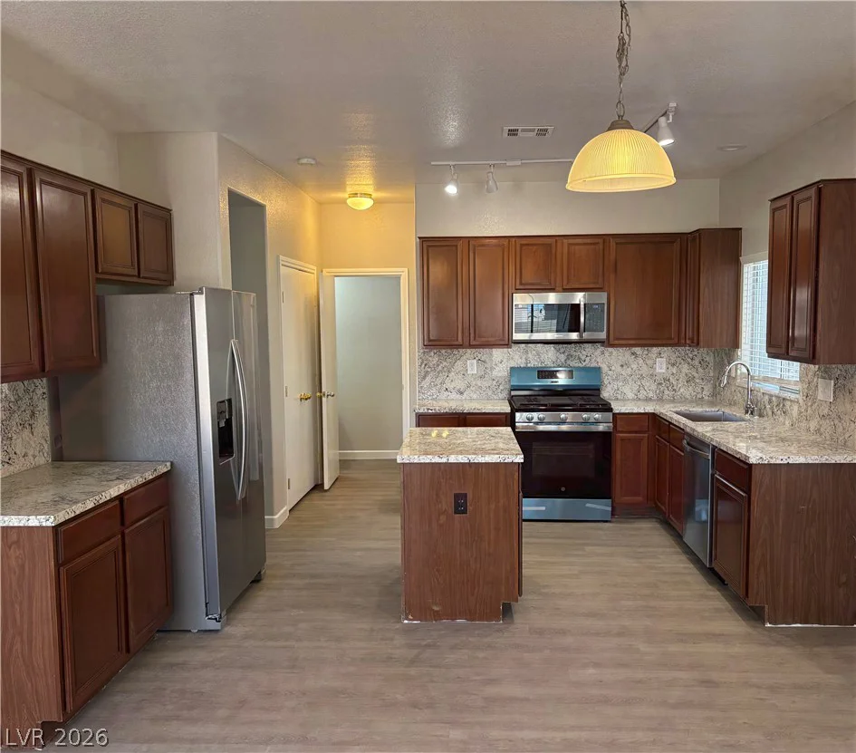 4520 Grand Rock, North Las Vegas, NV 89081