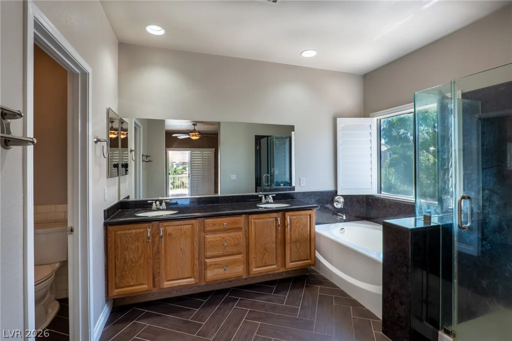 8106 Bear Clan, Las Vegas, NV 89131