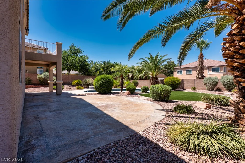 8106 Bear Clan, Las Vegas, NV 89131