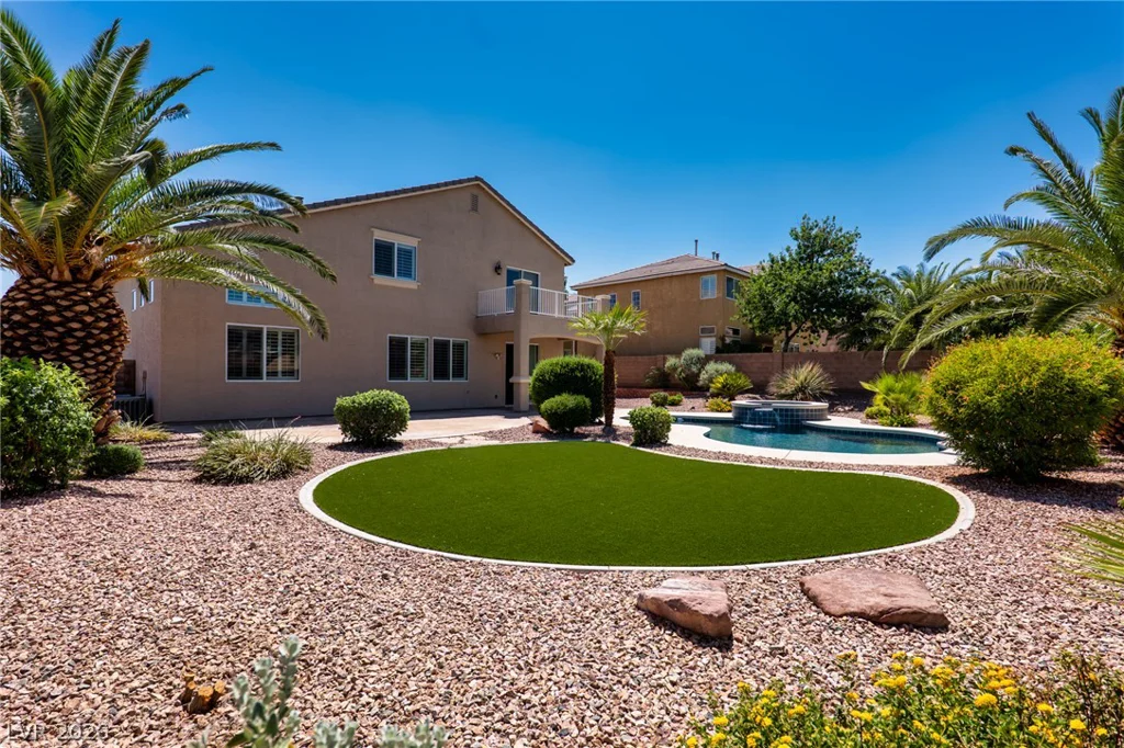 8106 Bear Clan, Las Vegas, NV 89131