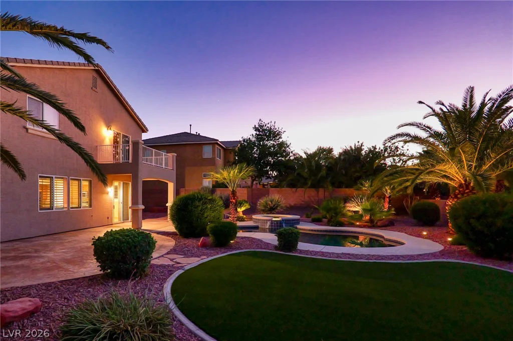 8106 Bear Clan, Las Vegas, NV 89131