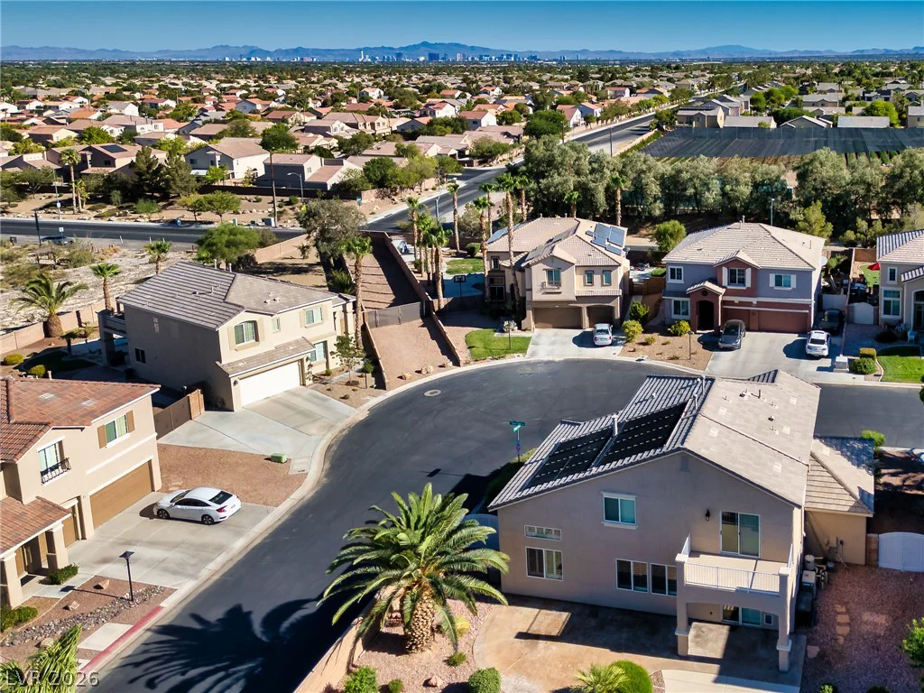 8106 Bear Clan, Las Vegas, NV 89131