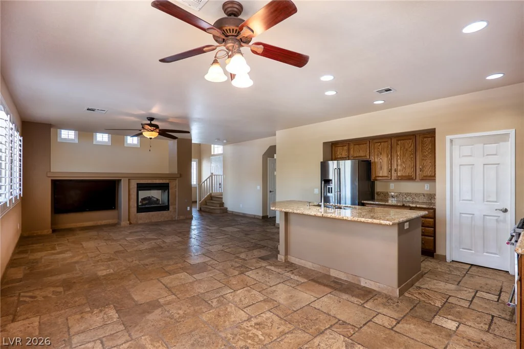 8106 Bear Clan, Las Vegas, NV 89131