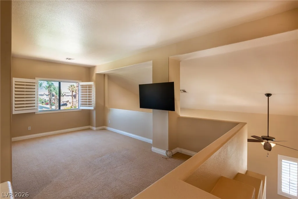8106 Bear Clan, Las Vegas, NV 89131